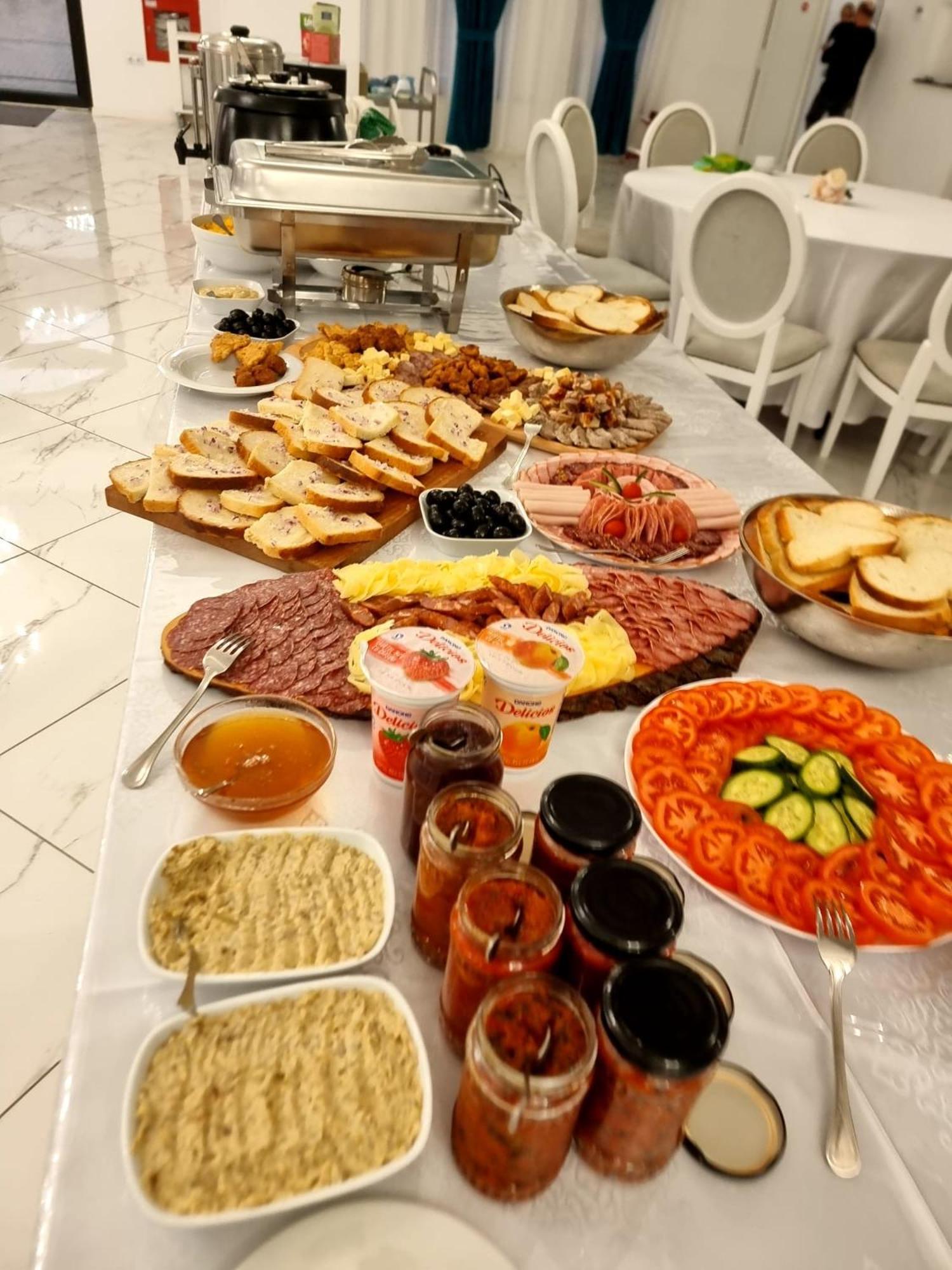 Bogdan Vodă Evenimente Edelweiss酒店 外观 照片
